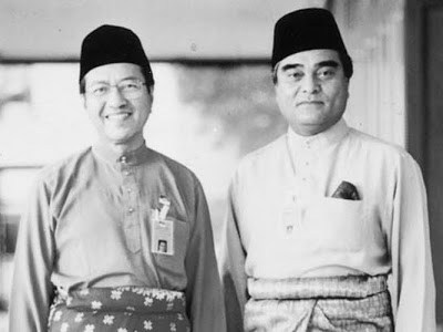 Tun Dr Mahathir and Osman Aroff